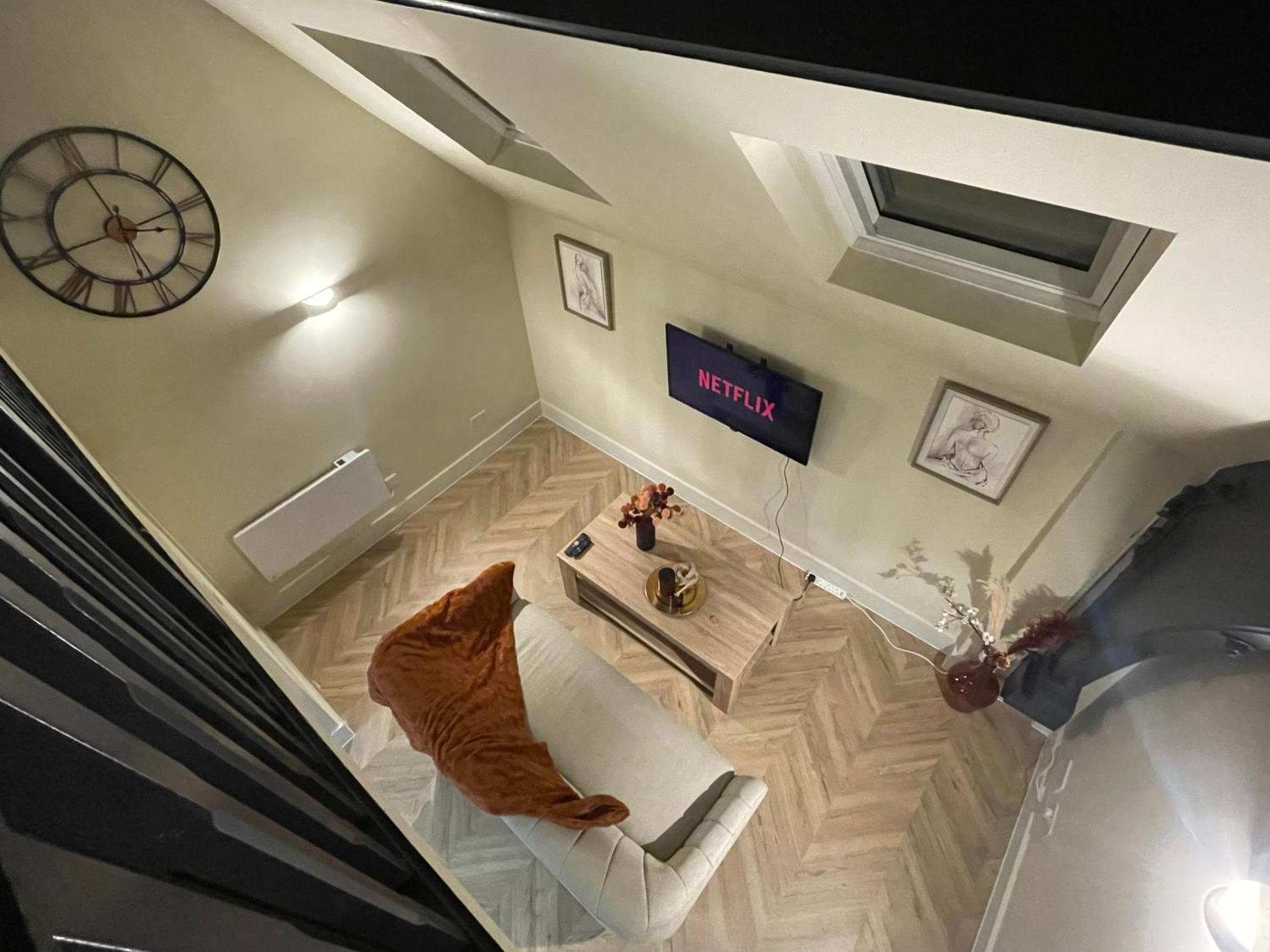 Luxury Mezzanine Apartment In Central Leeds Central Station Bagian luar foto